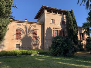 Palma: Renoviertes historisches Anwesen mit Pferdeanlage auf großem Grundstück