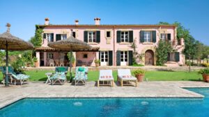 North Mallorca country home with guest house and pool